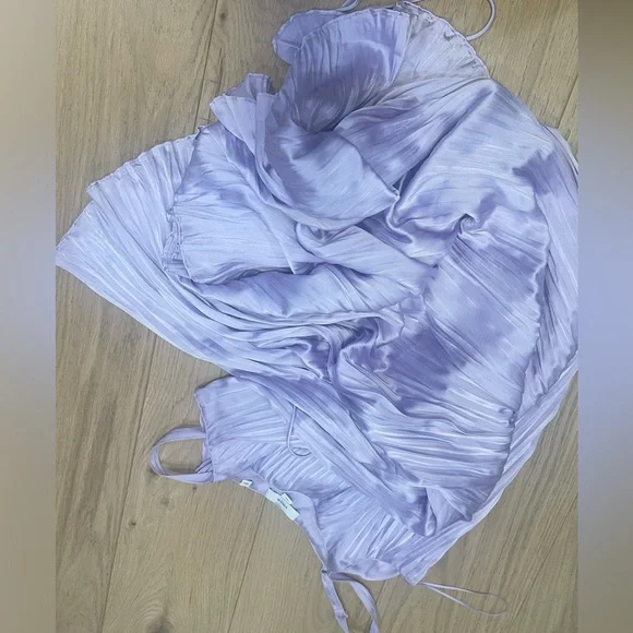 SOLD Beautiful Vince dress size M in bright lilac color - Picture 8 of 14